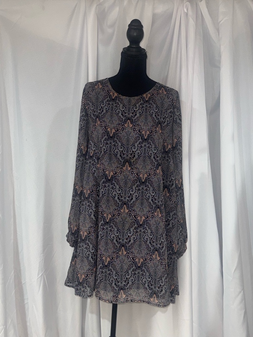 Astr Black Long-Sleeve Damask Swing Dress with Beige Details - Picture 1 of 8